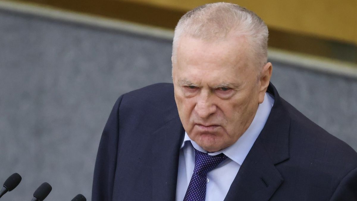 V Rusku kolují zprávy o smrti Žirinovského, šéf Dumy to popírá